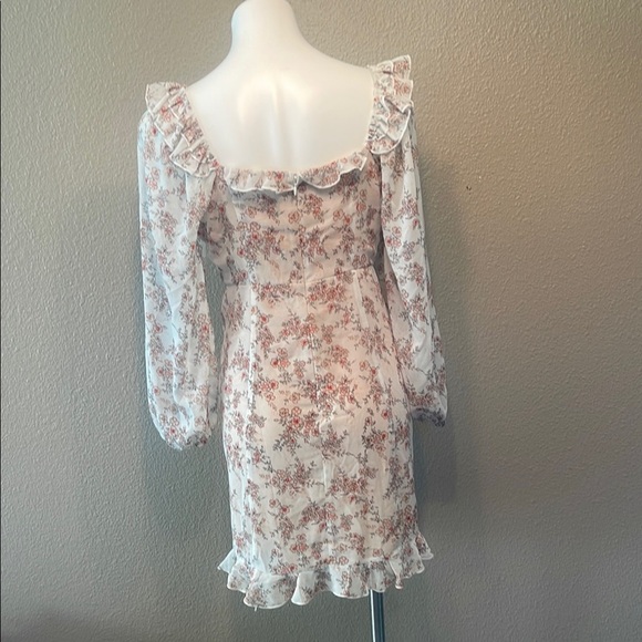 Miss Lola Floral Ruched Long Sleeve Dress - White and Pink - Picture 10 of 12